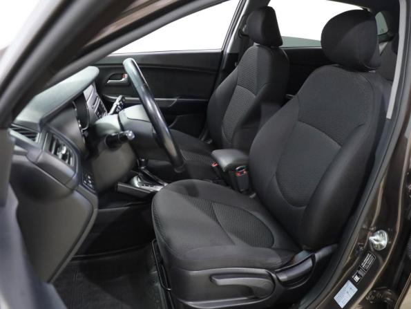 Kia Rio III Рестайлинг с пробегом 2016 года, цена 1 259 000 рублей, 107523 км, хэтчбек, Автокод Объявления