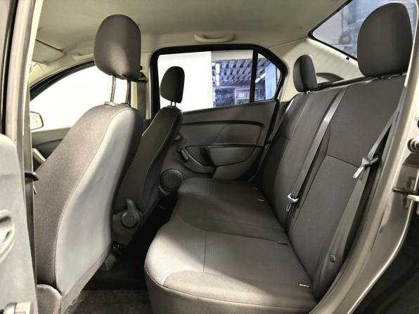 Renault Logan II с пробегом 2014 года, цена 680 000 рублей, 92860 км, седан, Автокод Объявления