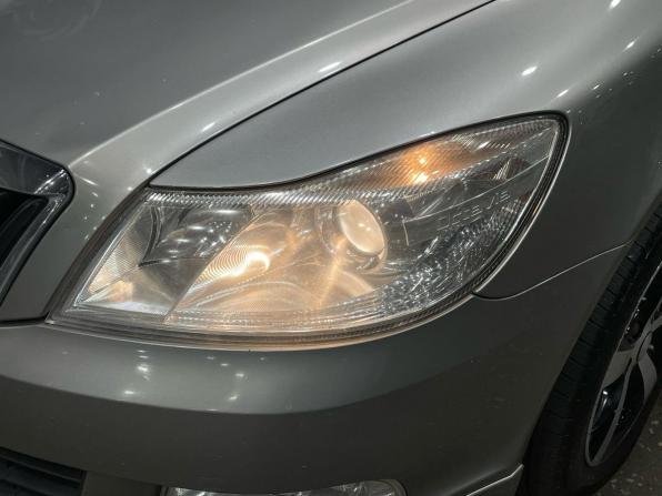 Skoda Octavia II (A5) Рестайлинг с пробегом 2011 года, цена 950 000 рублей, 135346 км, лифтбек, Автокод Объявления