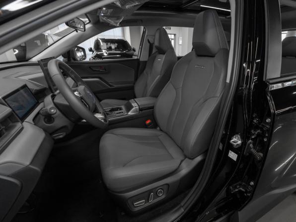 Toyota RAV4 VI (XA60) с пробегом 2026 года, цена 4 200 000 рублей, 15 км, внедорожник, Автокод Объявления