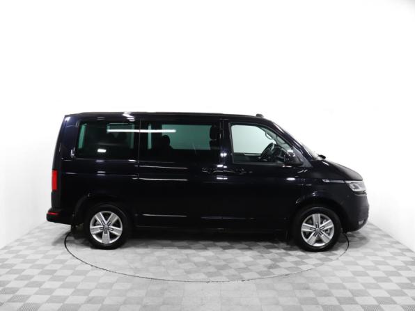 Volkswagen Multivan T6 Рестайлинг с пробегом 2020 года, цена 4 699 000 рублей, 123000 км, минивэн, Автокод Объявления