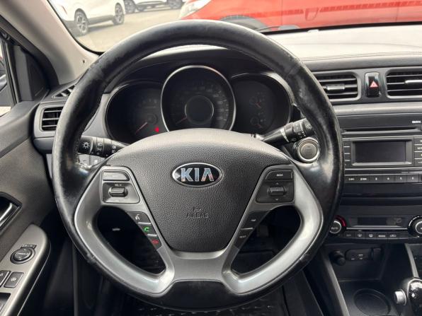 Kia Rio III Рестайлинг с пробегом 2015 года, цена 1 070 000 рублей, 170000 км, седан, Автокод Объявления