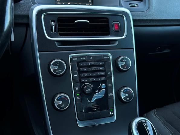 Volvo S60 II Рестайлинг с пробегом 2013 года, цена 797 600 рублей, 258349 км, седан, Автокод Объявления
