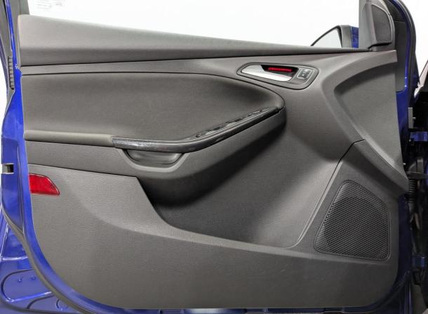 Ford Focus III Рестайлинг с пробегом 2017 года, цена 1 215 000 рублей, 134132 км, хэтчбек, Автокод Объявления