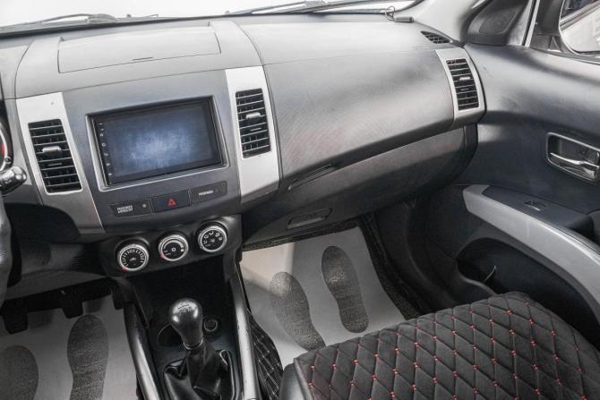 Mitsubishi Outlander II с пробегом 2008 года, цена 999 000 рублей, 257600 км, внедорожник, Автокод Объявления