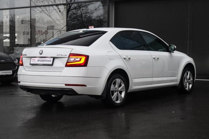 Skoda Octavia III (A7) Рестайлинг с пробегом 2017 года, цена 1 750 000 рублей, 158584 км, лифтбек, Автокод Объявления