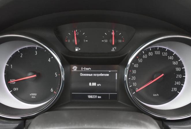 Opel Astra K с пробегом 2017 года, цена 1 280 000 рублей, 199231 км, универсал, Автокод Объявления