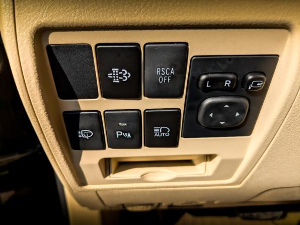 Toyota Land Cruiser 200 Series Рестайлинг 2 с пробегом 2016 года, цена 5 800 000 рублей, 140313 км, внедорожник, Автокод Объявления