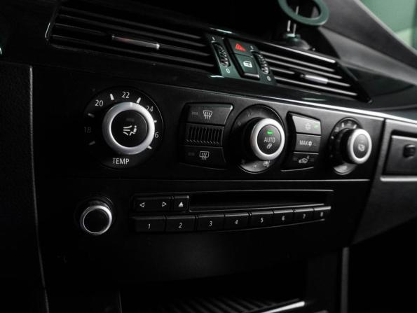 BMW 5 серии V (E60/E61) Рестайлинг с пробегом 2008 года, цена 1 379 000 рублей, 241338 км, седан, Автокод Объявления