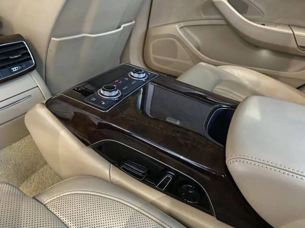 Audi A8 III (D4) Рестайлинг с пробегом 2016 года, цена 2 499 000 рублей, 260900 км, седан, Автокод Объявления