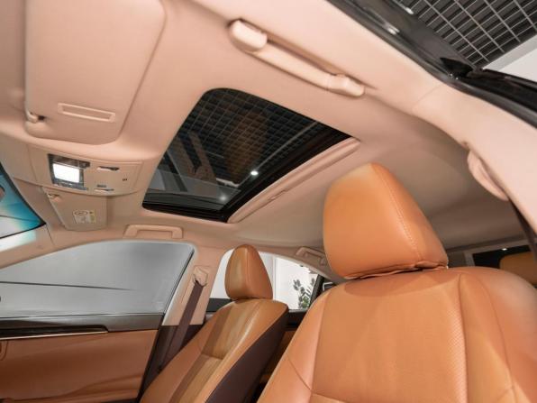 Lexus ES VI Рестайлинг с пробегом 2015 года, цена 2 570 000 рублей, 174713 км, седан, Автокод Объявления