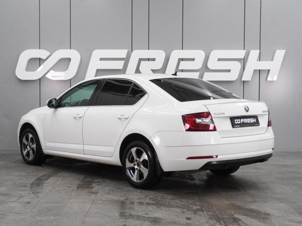 Skoda Octavia III (A7) Рестайлинг с пробегом 2018 года, цена 1 859 000 рублей, 171123 км, лифтбек, Автокод Объявления