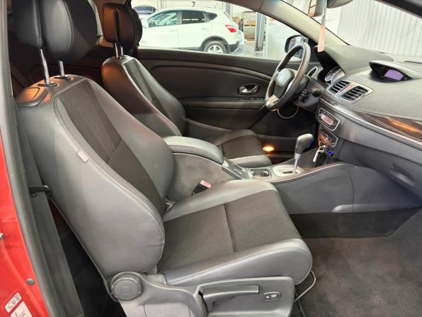Renault Megane III с пробегом 2010 года, цена 647 000 рублей, 261211 км, хэтчбек, Автокод Объявления