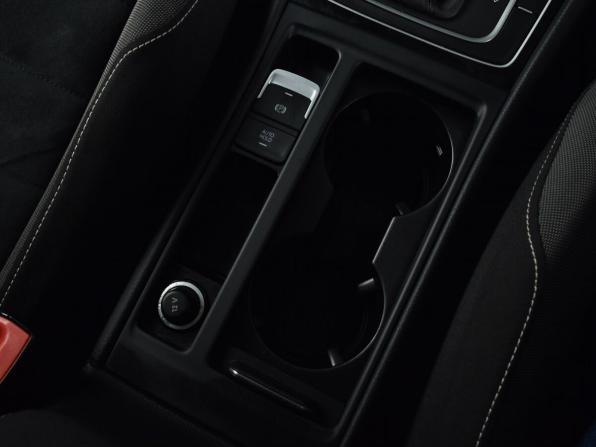 Volkswagen Golf VII с пробегом 2014 года, цена 1 265 995 рублей, 96025 км, универсал, Автокод Объявления
