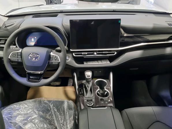 Toyota Highlander IV (XU70) с пробегом 2026 года, цена 5 700 000 рублей, 20 км, внедорожник, Автокод Объявления