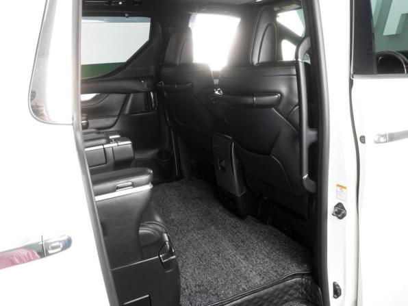 Toyota Vellfire II Рестайлинг с пробегом 2018 года, цена 5 165 000 рублей, 128486 км, минивэн, Автокод Объявления