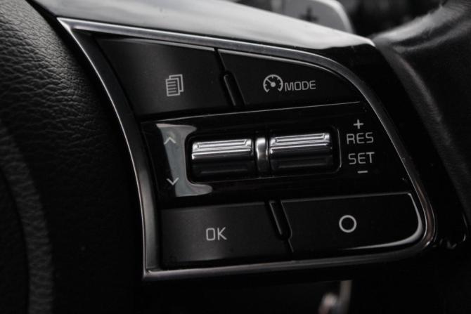 Kia Ceed III с пробегом 2019 года, цена 1 640 000 рублей, 141892 км, универсал, Автокод Объявления