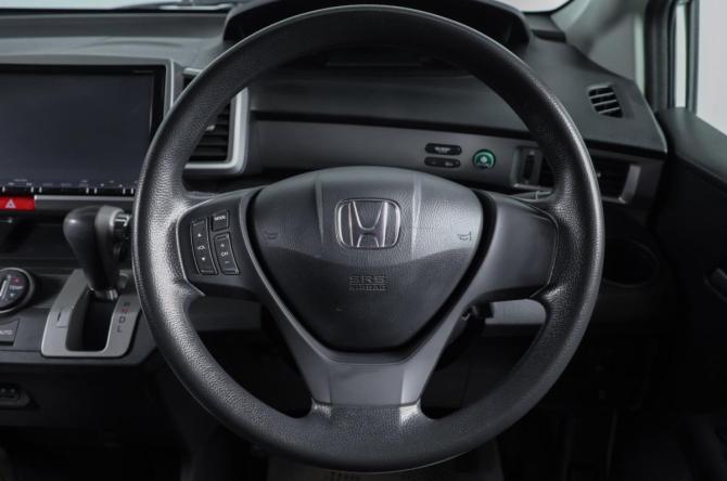 Honda Freed I Рестайлинг 2 с пробегом 2014 года, цена 1 349 000 рублей, 135000 км, компактвэн, Автокод Объявления