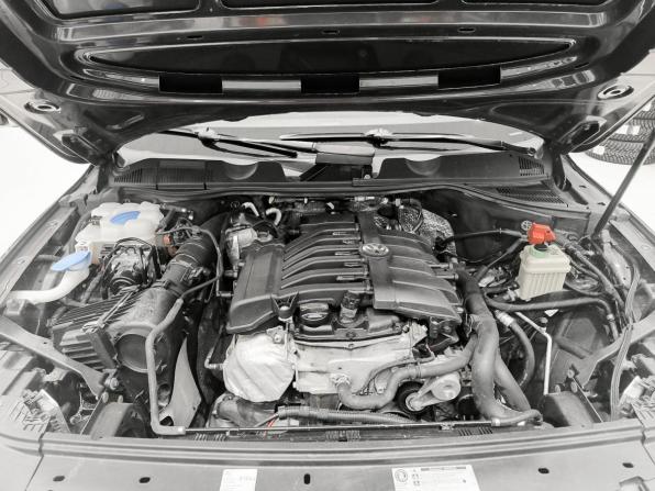 Volkswagen Touareg II с пробегом 2010 года, цена 1 799 000 рублей, 253078 км, внедорожник, Автокод Объявления