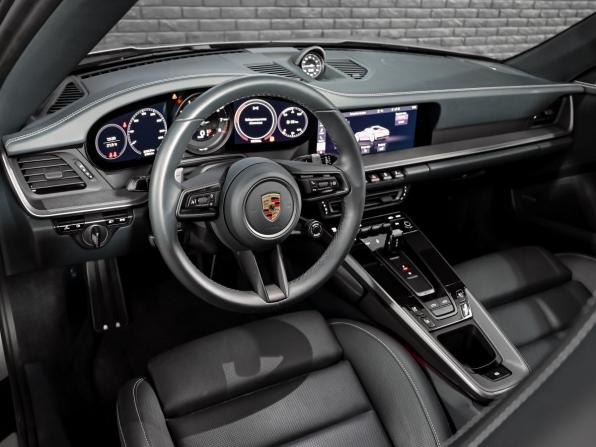 Porsche 911 VIII (992) с пробегом 2021 года, цена 19 500 000 рублей, 5405 км, тарга, Автокод Объявления