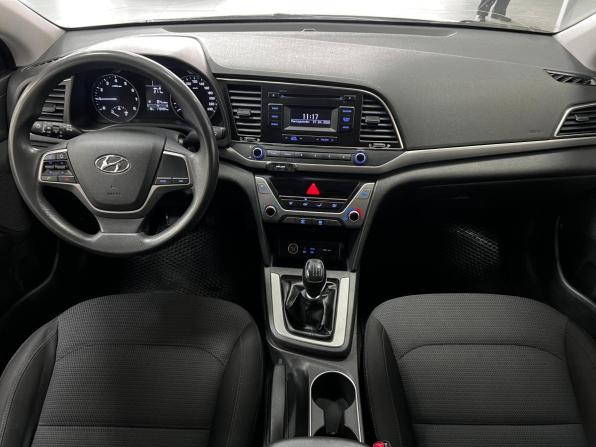 Hyundai Elantra VI (AD) с пробегом 2017 года, цена 1 290 001 рубль, 173500 км, седан, Автокод Объявления