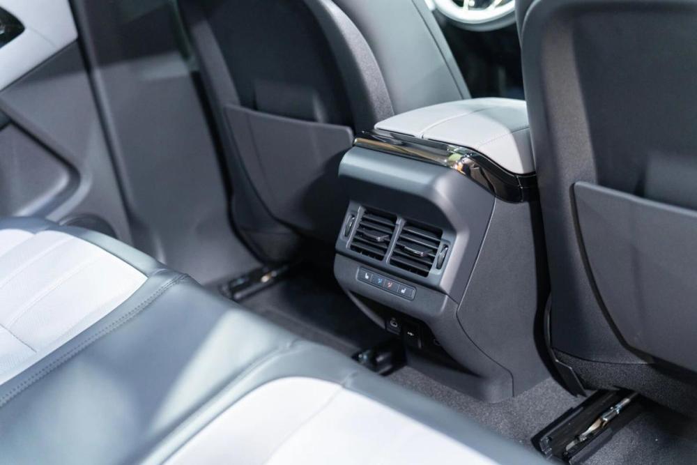 Land Rover Range Rover Evoque II Рестайлинг Москва  - изображение 19