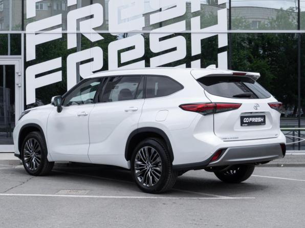 Toyota Highlander IV (XU70) с пробегом 2025 года, цена 5 569 000 рублей, 57 км, внедорожник, Автокод Объявления