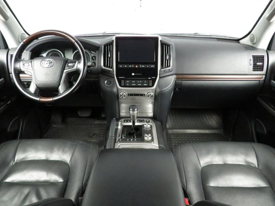 Toyota Land Cruiser 200 Series Рестайлинг 2 Санкт-Петербург  - изображение 7