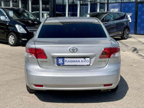 Toyota Avensis III с пробегом 2009 года, цена 1 000 000 рублей, 221580 км, седан, Автокод Объявления