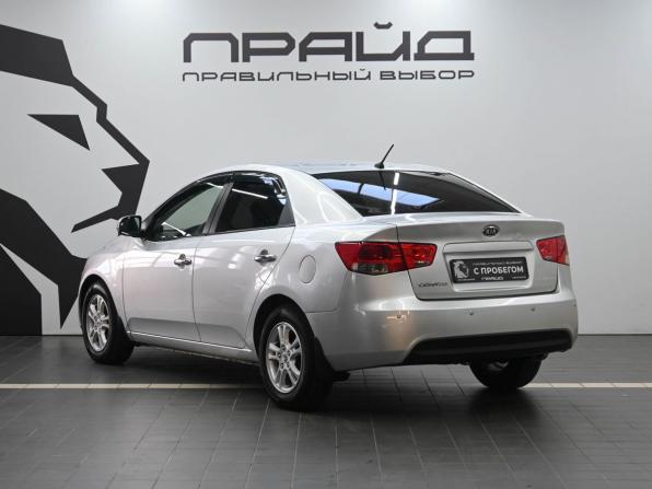 Kia Cerato II с пробегом 2010 года, цена 729 900 рублей, 240000 км, седан, Автокод Объявления