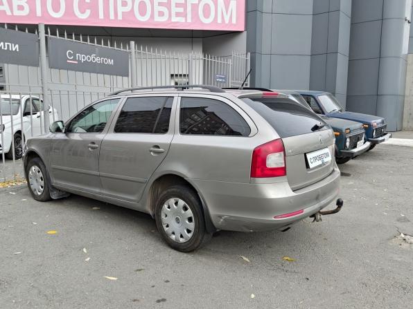 Skoda Octavia II (A5) Рестайлинг с пробегом 2012 года, цена 715 000 рублей, 294000 км, универсал, Автокод Объявления