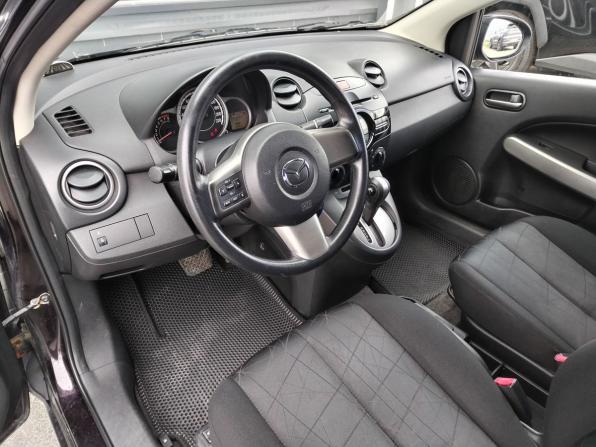 Mazda 2 II Рестайлинг (DE2) с пробегом 2010 года, цена 600 000 рублей, 193000 км, хэтчбек, Автокод Объявления