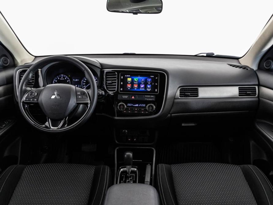 Mitsubishi Outlander III Рестайлинг 2 Санкт-Петербург  - изображение 10