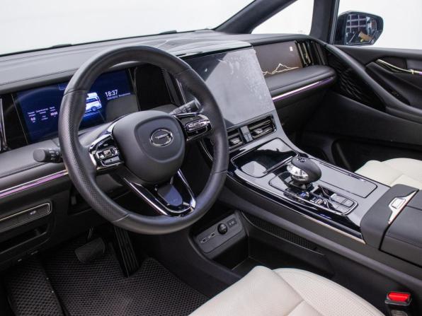 GAC M8 с пробегом 2024 года, цена 4 290 000 рублей, 37998 км, минивэн, Автокод Объявления