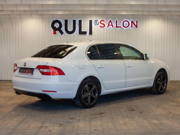 Skoda Superb II Рестайлинг с пробегом 2014 года, цена 1 085 000 рублей, 214866 км, лифтбек, Автокод Объявления