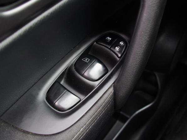 Nissan Qashqai II с пробегом 2018 года, цена 1 759 000 рублей, 83169 км, внедорожник, Автокод Объявления