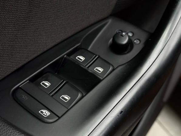 Audi Q3 I (8U) с пробегом 2013 года, цена 1 699 000 рублей, 200750 км, внедорожник, Автокод Объявления