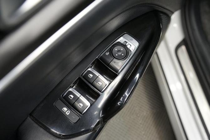 Kia K5 III с пробегом 2020 года, цена 2 655 000 рублей, 131000 км, седан, Автокод Объявления