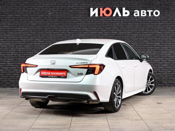 Honda Integra V с пробегом 2022 года, цена 2 810 000 рублей, 14615 км, седан, Автокод Объявления