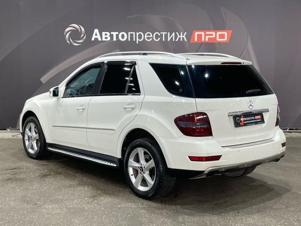 Mercedes-Benz M-Класс II (W164) Рестайлинг с пробегом 2010 года, цена 1 500 000 рублей, 271329 км, внедорожник, Автокод Объявления