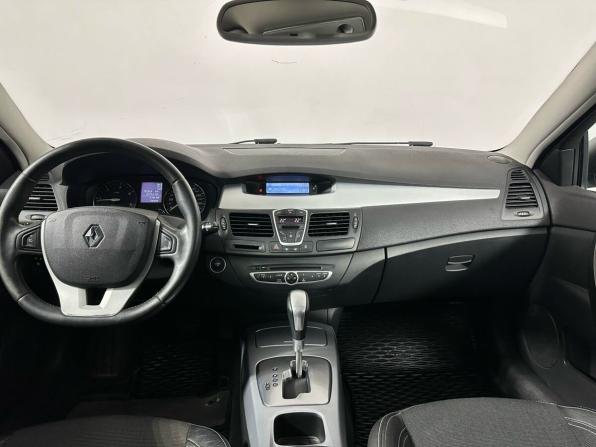Renault Laguna III с пробегом 2008 года, цена 750 000 рублей, 196001 км, лифтбек, Автокод Объявления