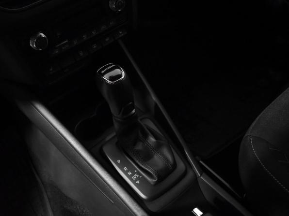 Skoda Rapid II с пробегом 2021 года, цена 1 699 000 рублей, 23106 км, лифтбек, Автокод Объявления