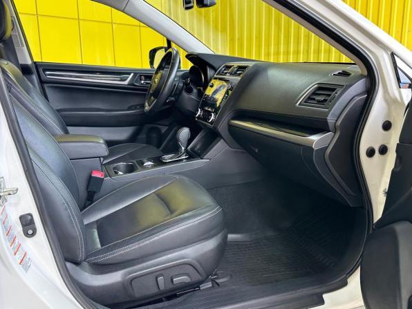 Subaru Legacy VI Рестайлинг с пробегом 2019 года, цена 2 399 000 рублей, 114542 км, седан, Автокод Объявления
