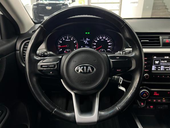 Kia Rio IV с пробегом 2017 года, цена 1 390 000 рублей, 127930 км, хэтчбек, Автокод Объявления