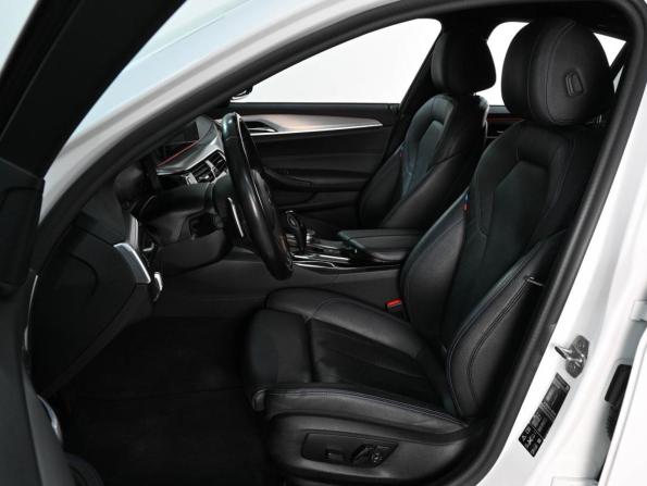 BMW 5 серии VII (G30/G31/G38) с пробегом 2019 года, цена 3 714 070 рублей, 119351 км, седан, Автокод Объявления