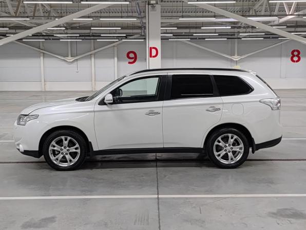 Mitsubishi Outlander III с пробегом 2013 года, цена 890 000 рублей, 281171 км, внедорожник, Автокод Объявления
