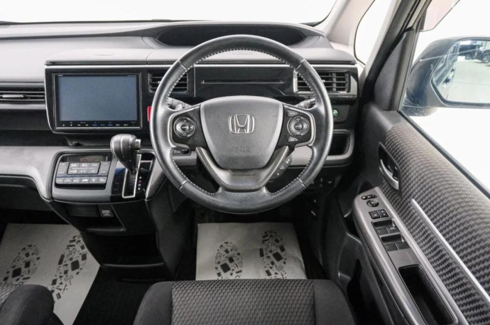 Honda Stepwgn V Красноярск  - изображение 15