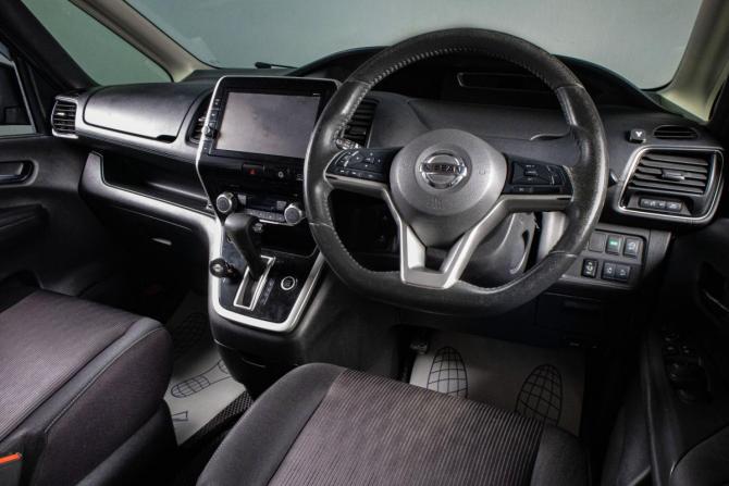 Nissan Serena V (C27) с пробегом 2017 года, цена 1 849 000 рублей, 135100 км, минивэн, Автокод Объявления