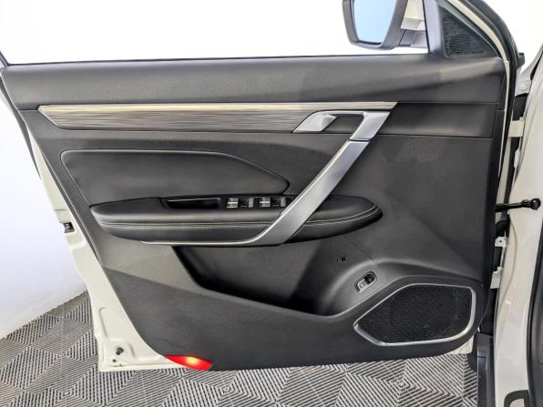 Geely Atlas Pro с пробегом 2023 года, цена 2 170 000 рублей, 33527 км, внедорожник, Автокод Объявления