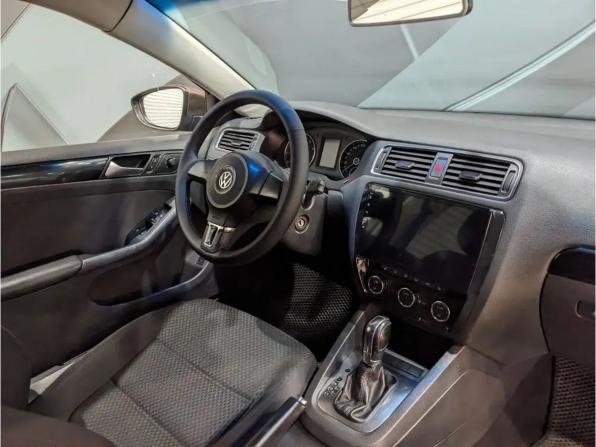 Volkswagen Jetta VI с пробегом 2013 года, цена 835 000 рублей, 256000 км, седан, Автокод Объявления